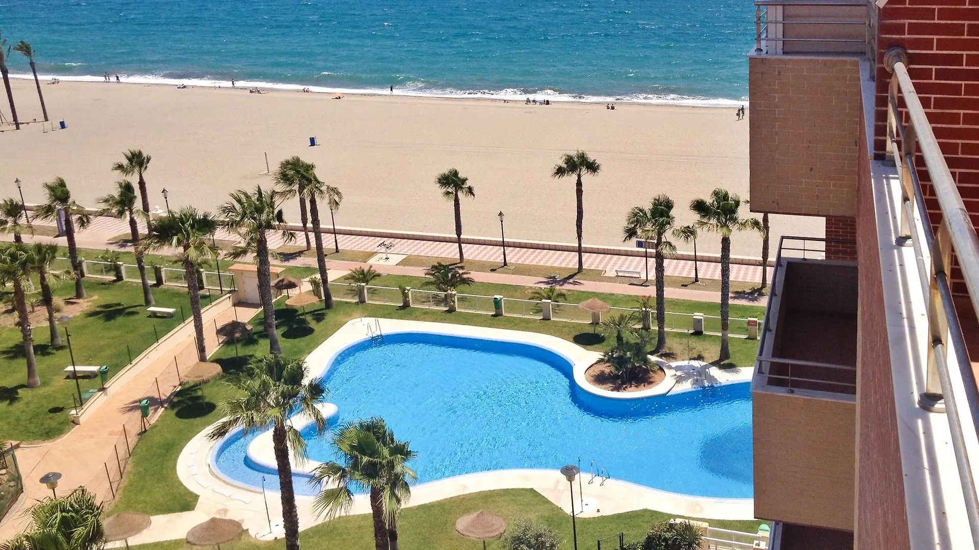 Sea-View Apartment In Roquetas De Mar, Andalusia, W/ Air Con, Terrace 西班牙