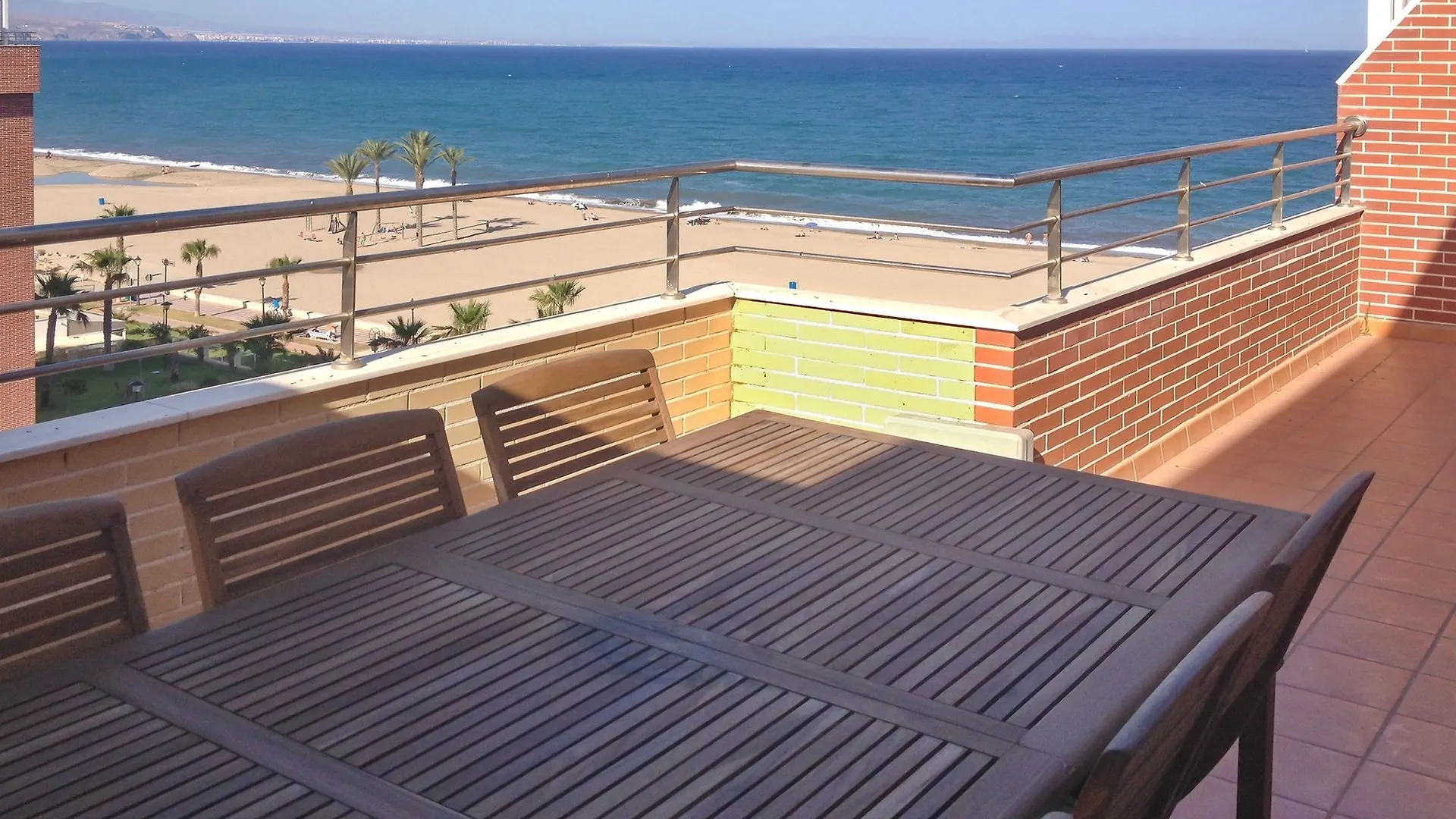 Sea-View Apartment In Roquetas De Mar, Andalusia, W/ Air Con, Terrace